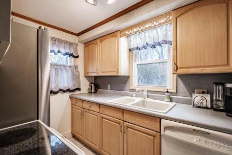 539 Mitchell Road Cape Elizabeth ME 04107