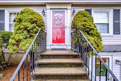 539 Mitchell Road Cape Elizabeth ME 04107