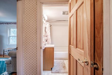 539 Mitchell Road Cape Elizabeth ME 04107