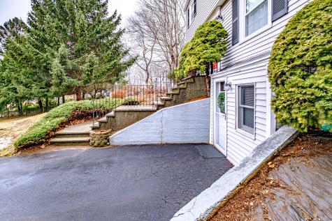 539 Mitchell Road Cape Elizabeth ME 04107