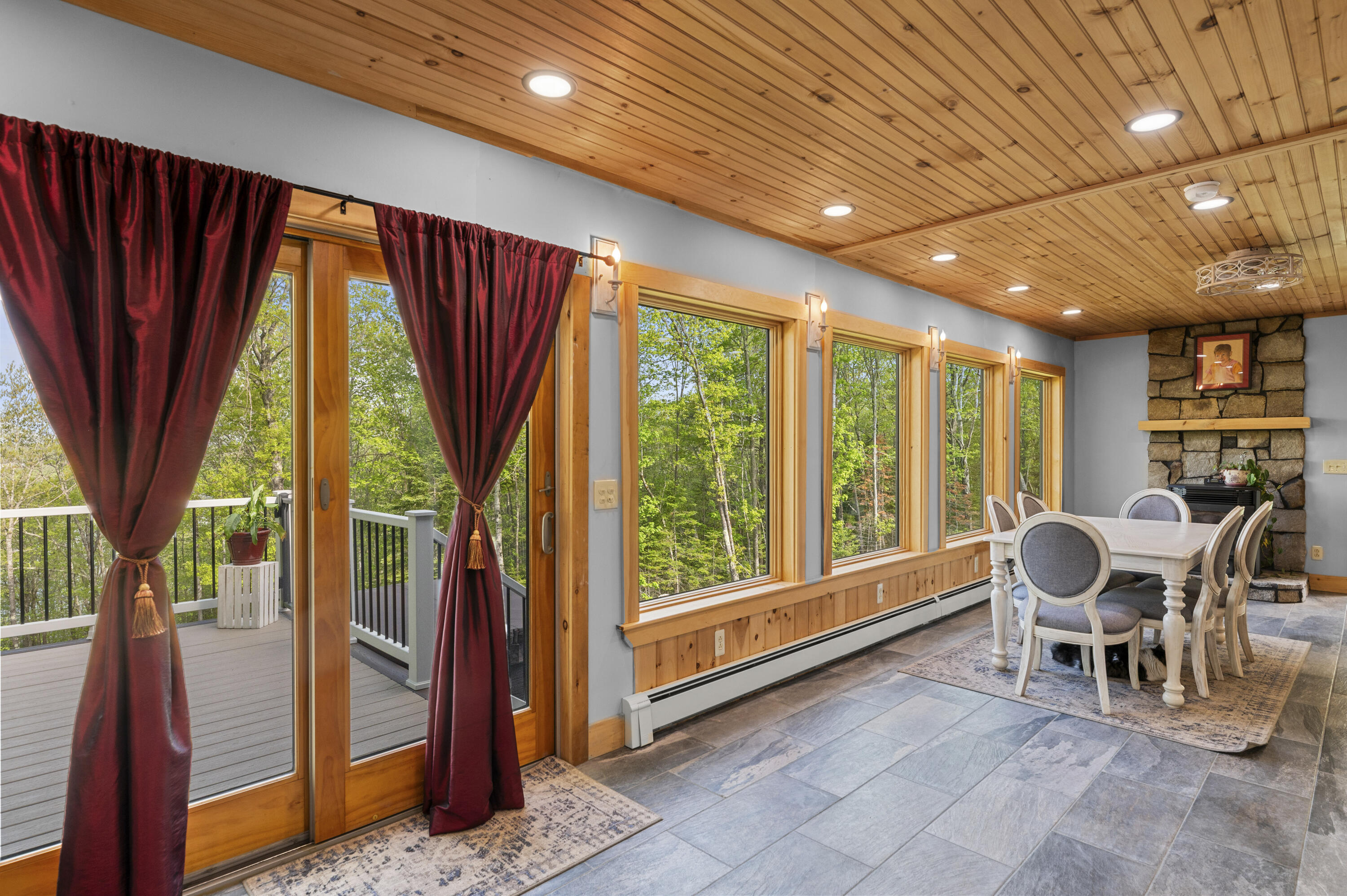 18 Duck Cove Lane Gardiner ME 04345
