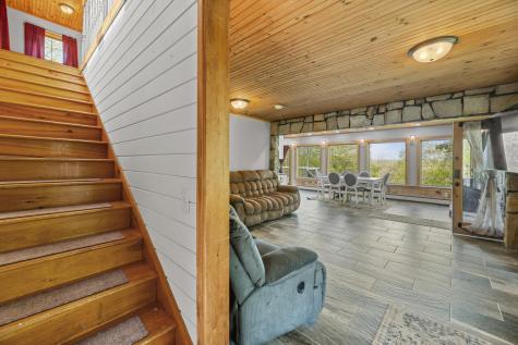 18 Duck Cove Lane Gardiner ME 04345