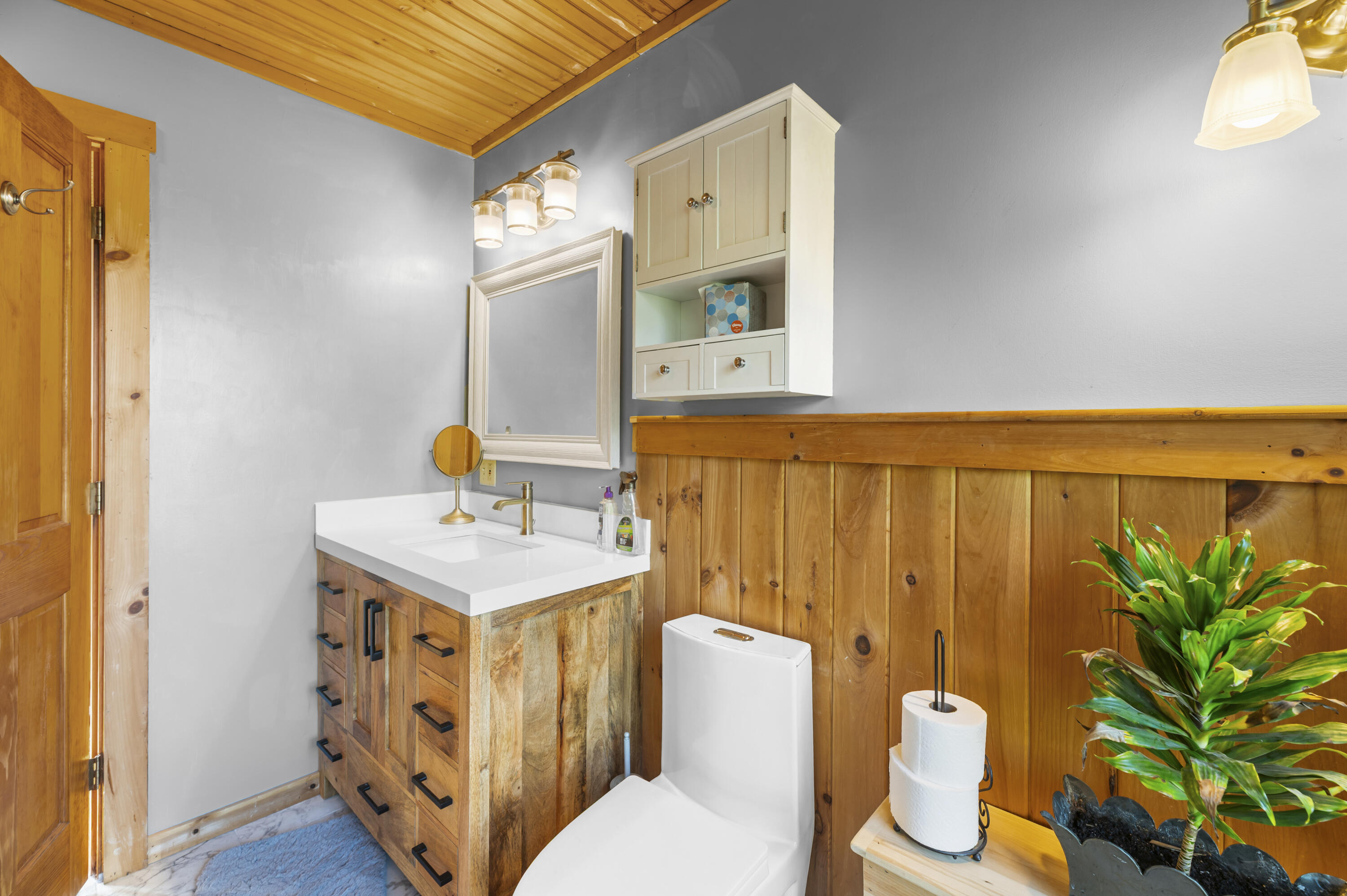 18 Duck Cove Lane Gardiner ME 04345
