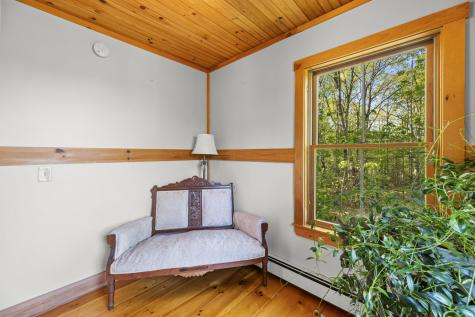 18 Duck Cove Lane Gardiner ME 04345