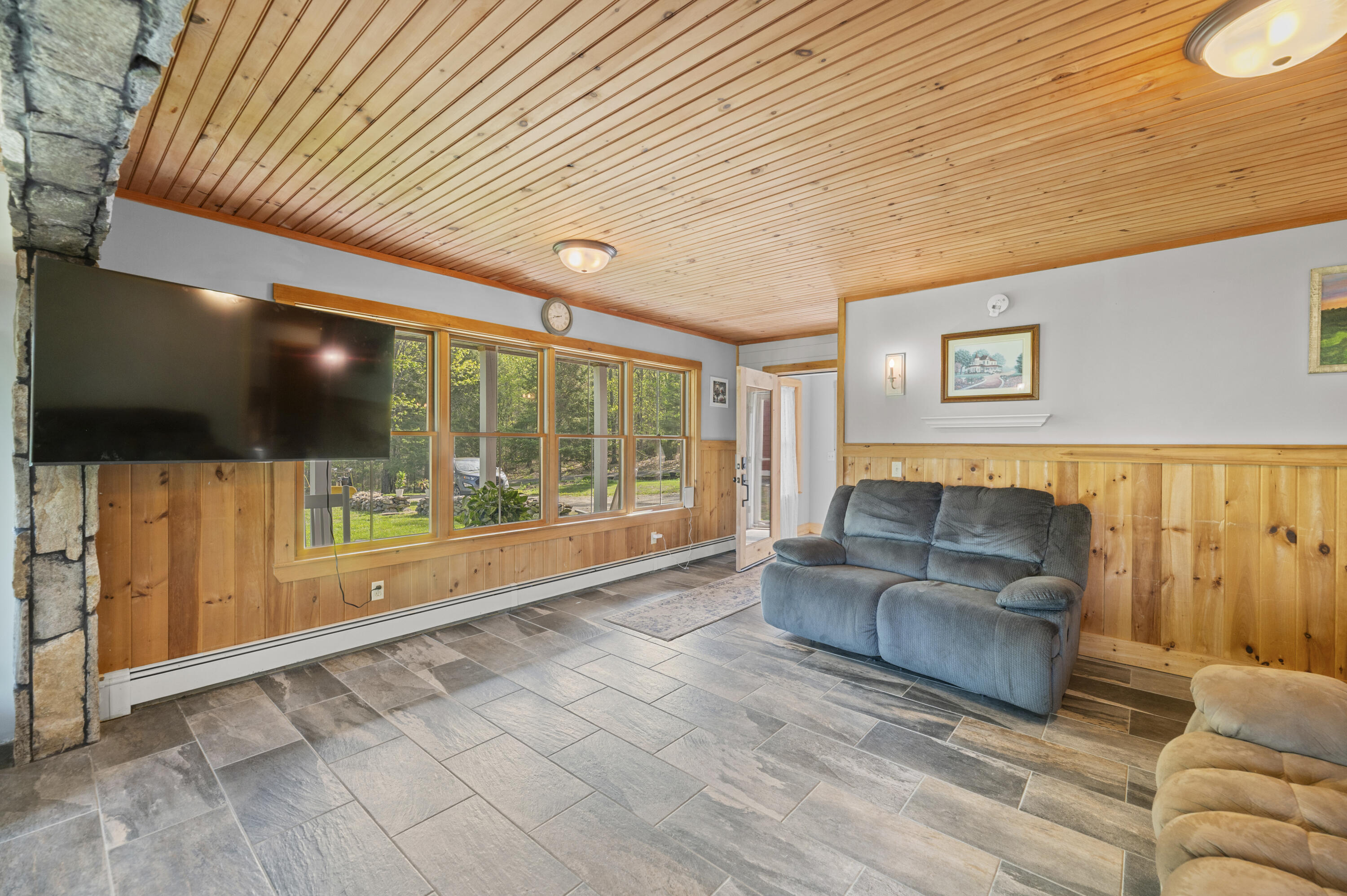 18 Duck Cove Lane Gardiner ME 04345