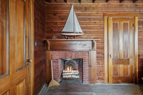 6 Fort Hill Avenue York ME 03909