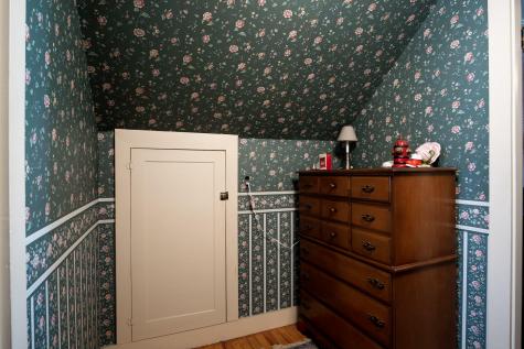 9 Jeffrey Street Lewiston ME 04240