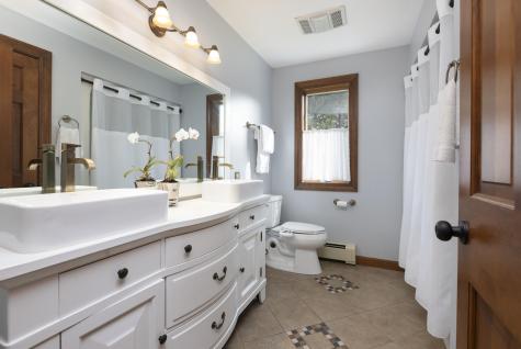 83 Hunts Point Road Cape Elizabeth ME 04107