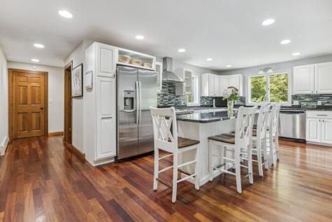 83 Hunts Point Road Cape Elizabeth ME 04107