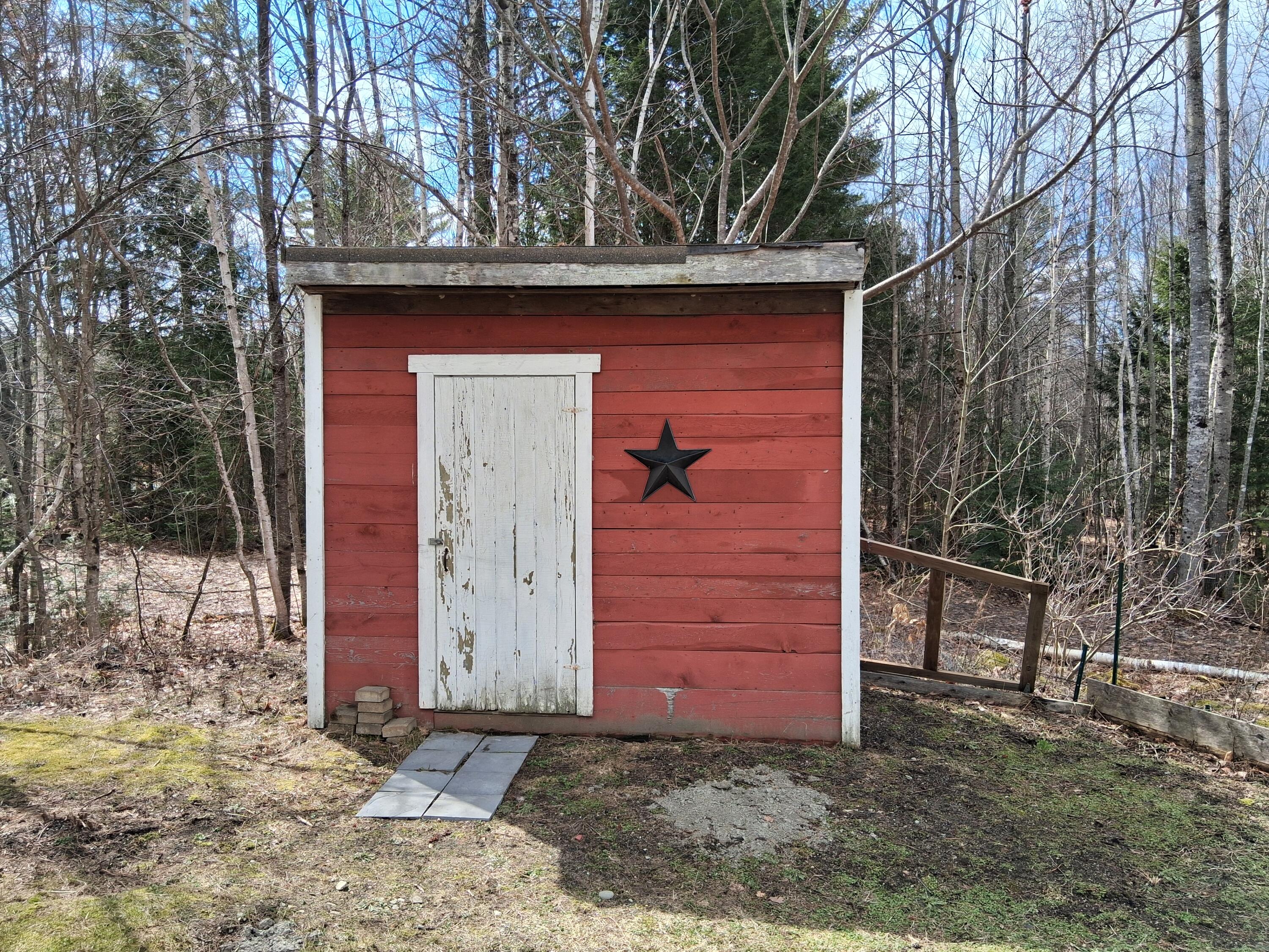175 Mcwain Hill Road Waterford ME 04088