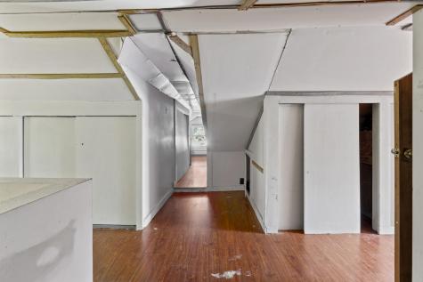 31 Bonython Avenue Saco ME 04072