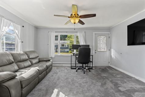 31 Bonython Avenue Saco ME 04072