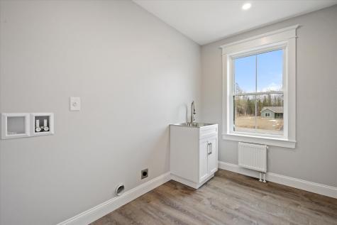 673 Streamside Avenue Hermon ME 04401
