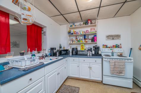 140 Hartland Avenue Pittsfield ME 04967