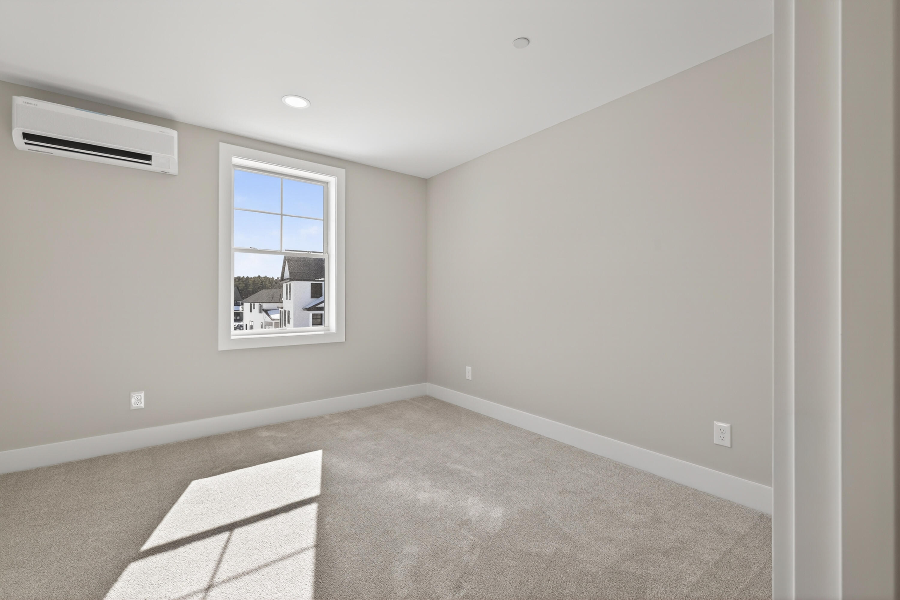 152 Owl's Nest Road Portland ME 04102