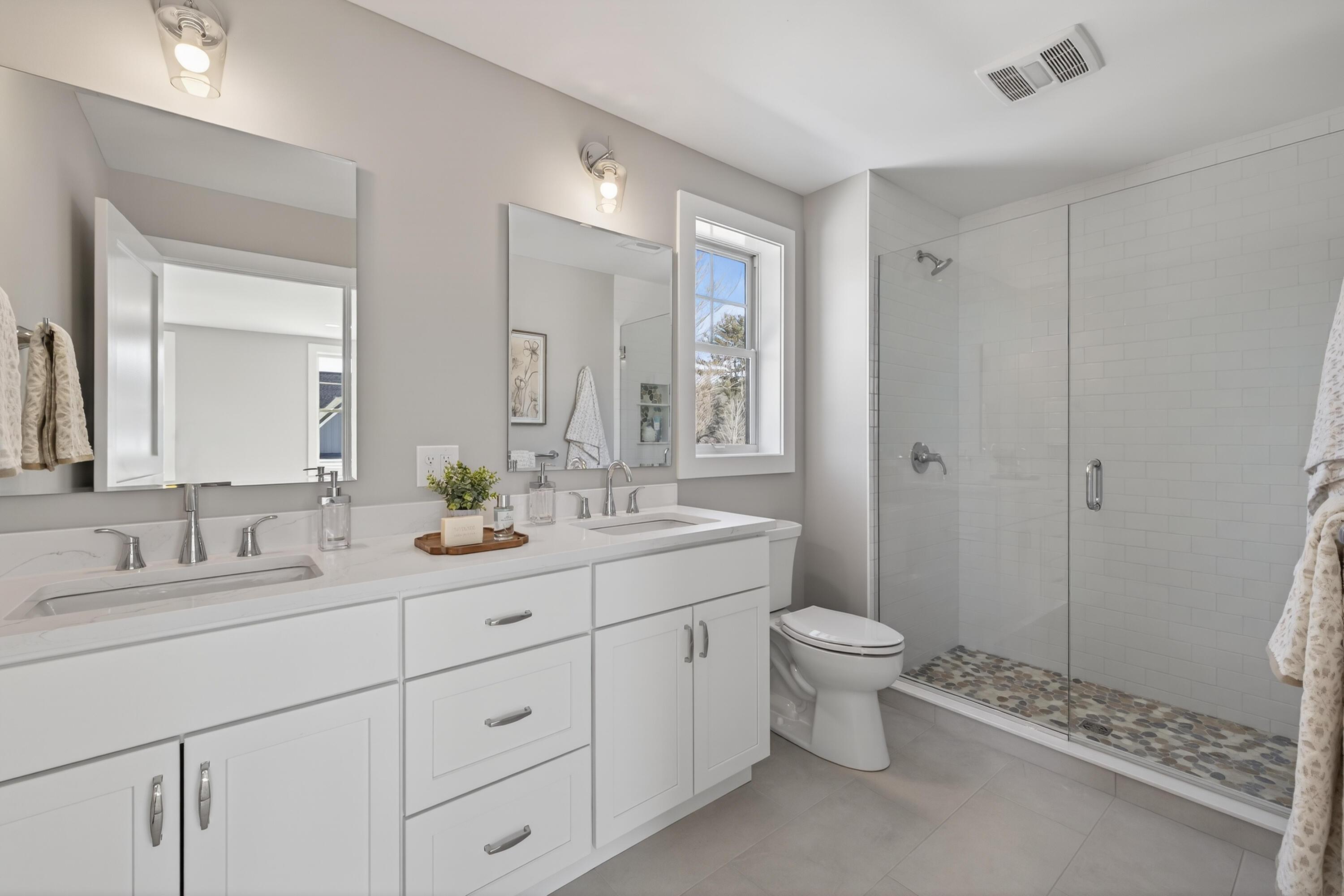 152 Owl's Nest Road Portland ME 04102