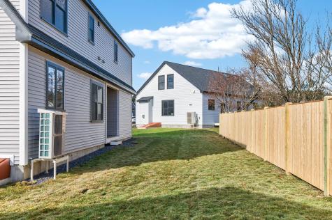 152 Owl's Nest Road Portland ME 04102