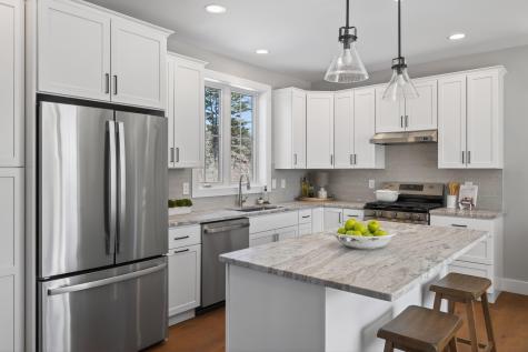 152 Owl's Nest Road Portland ME 04102