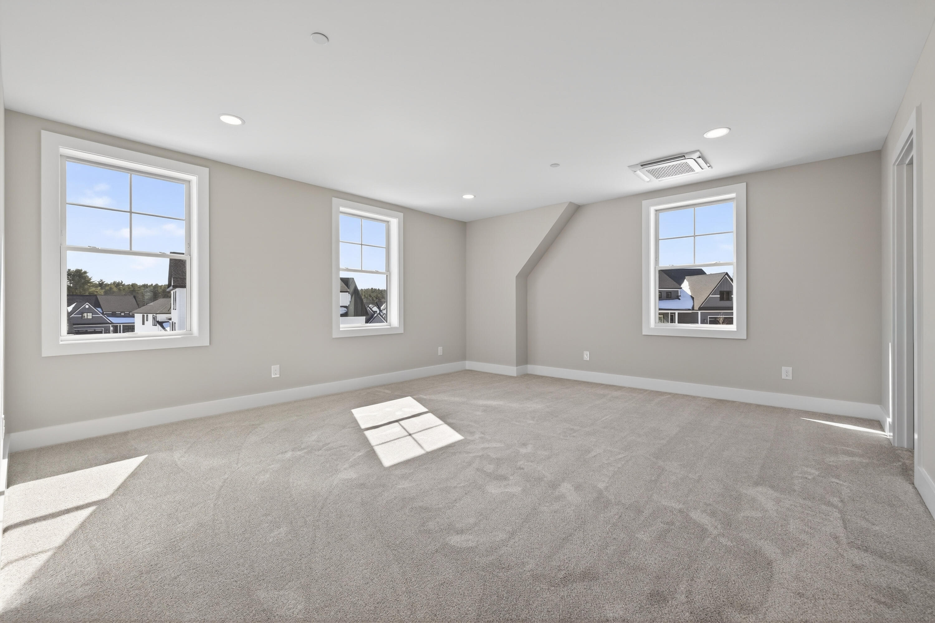 152 Owl's Nest Road Portland ME 04102