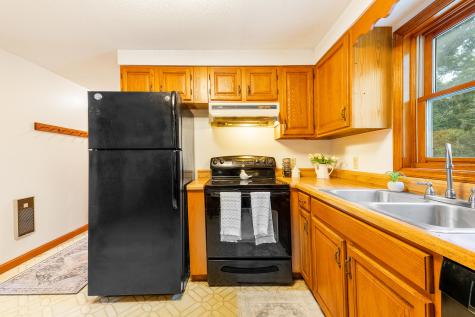 327 Pine Hill Road York ME 03902