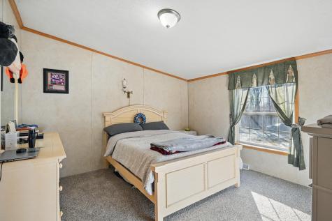 38 Hume Lane Gardiner ME 04345