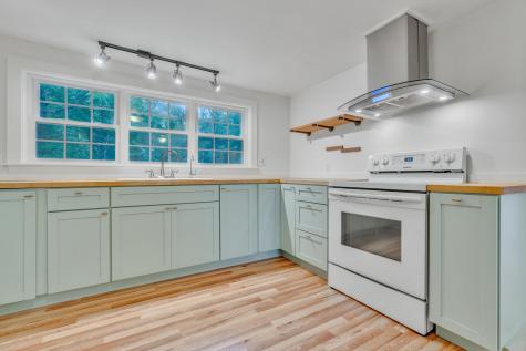 8 Siena Way Eliot ME 03903