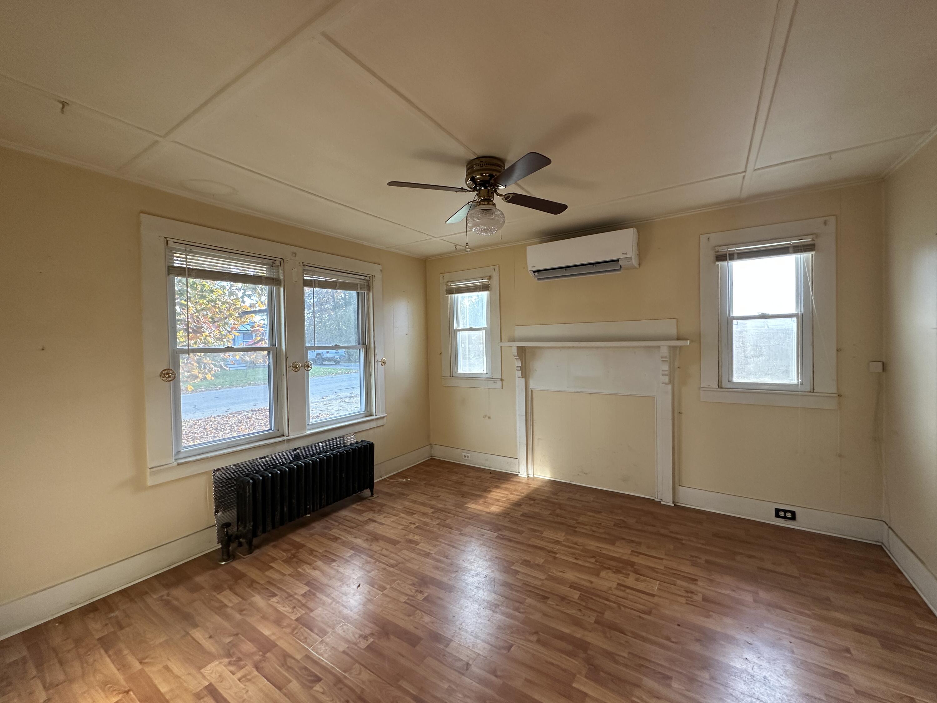 26 Winn Avenue Clinton ME 04927