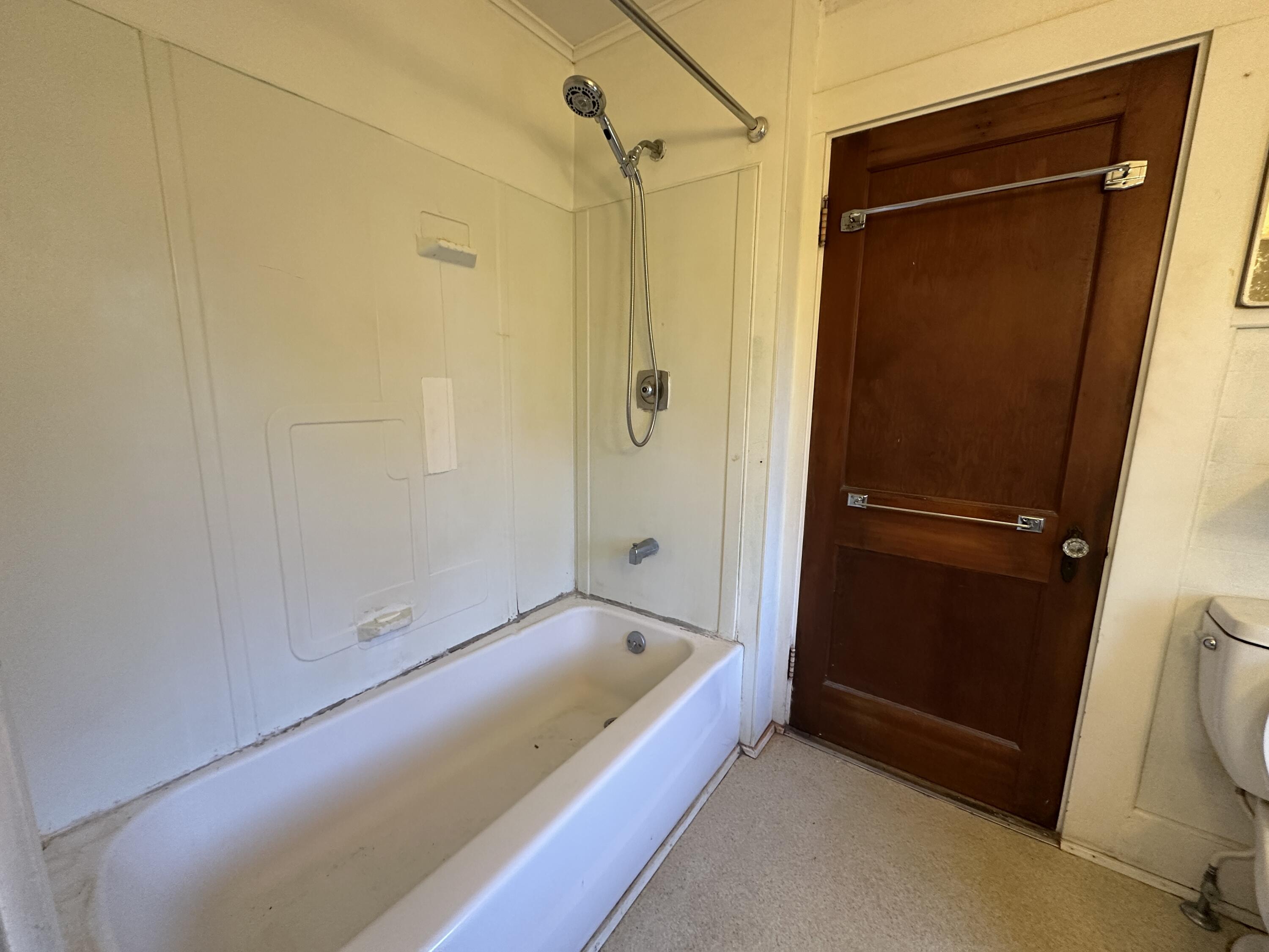 26 Winn Avenue Clinton ME 04927