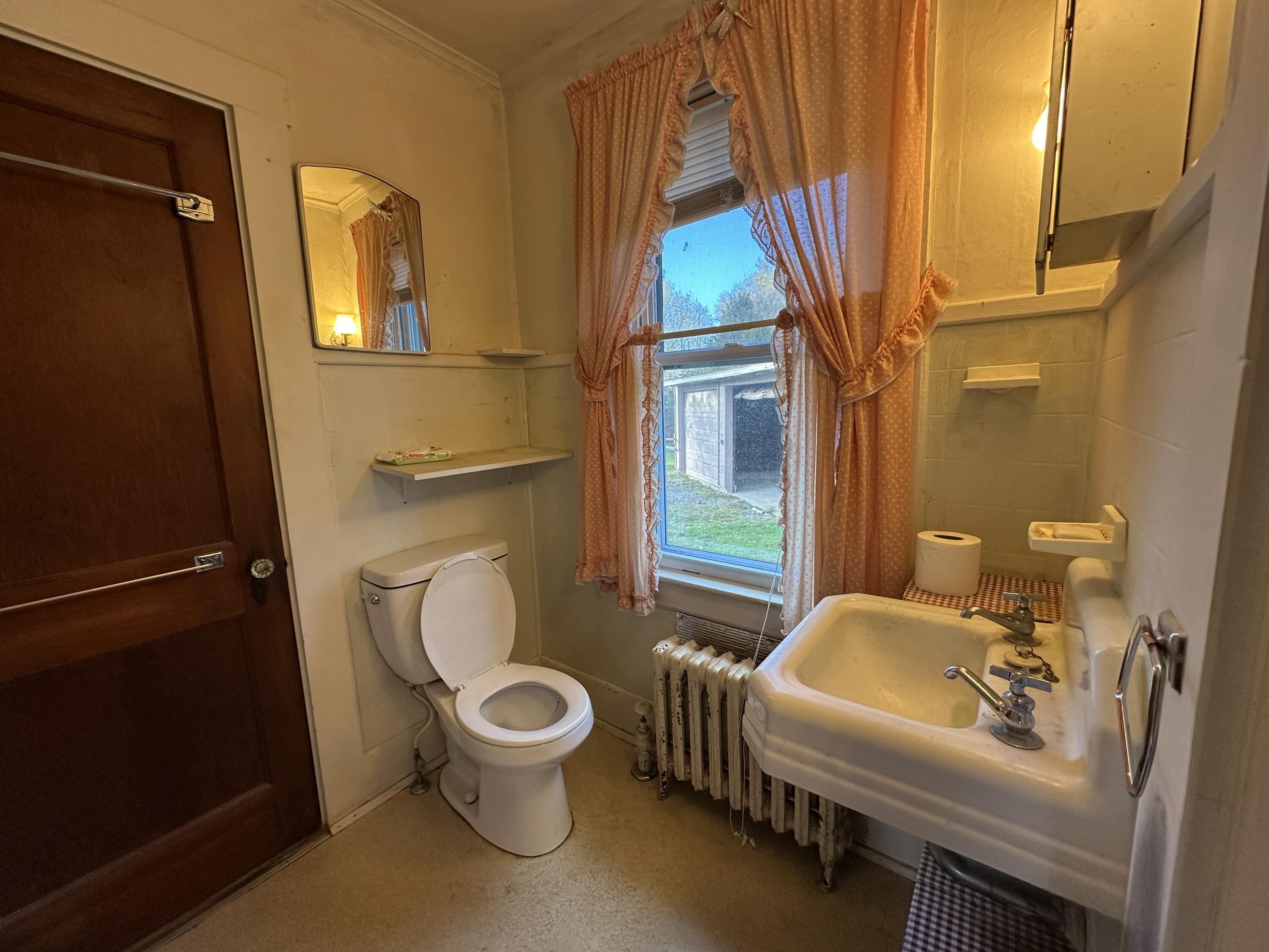 26 Winn Avenue Clinton ME 04927