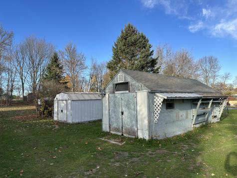 26 Winn Avenue Clinton ME 04927