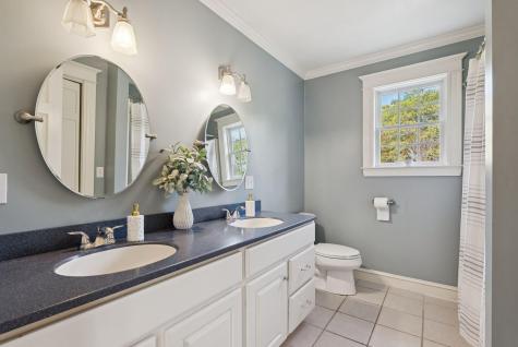 37 Sydneys Way Gorham ME 04038