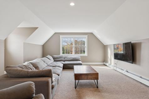 37 Sydneys Way Gorham ME 04038