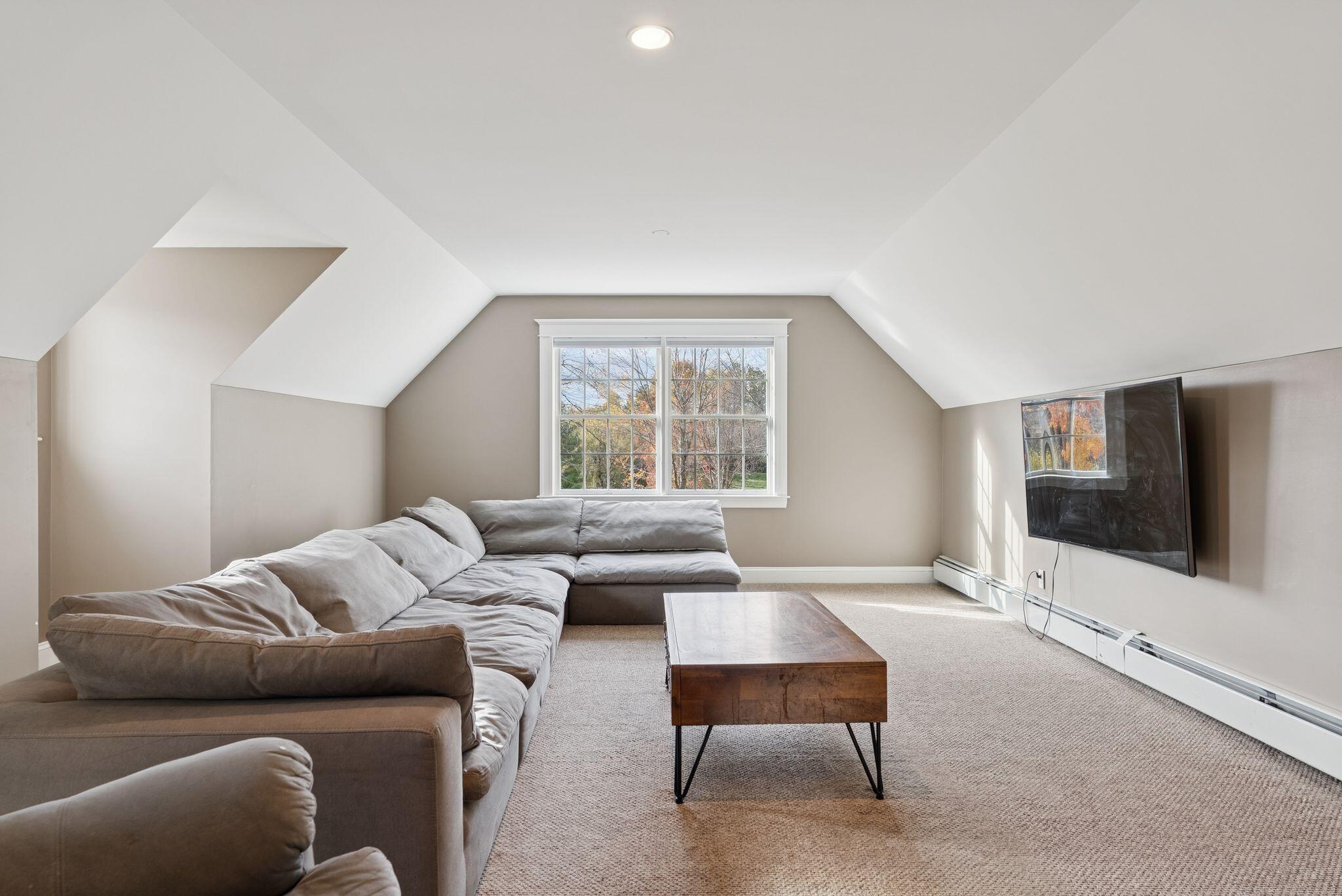 37 Sydneys Way Gorham ME 04038