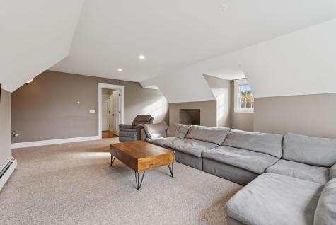 37 Sydneys Way Gorham ME 04038