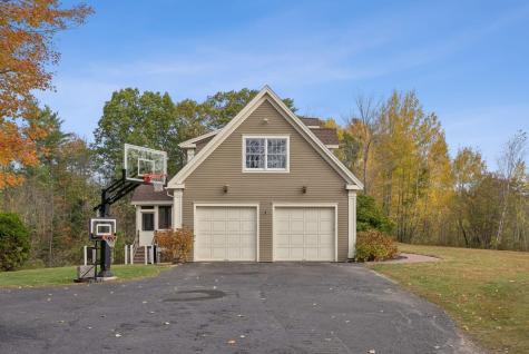 37 Sydneys Way Gorham ME 04038