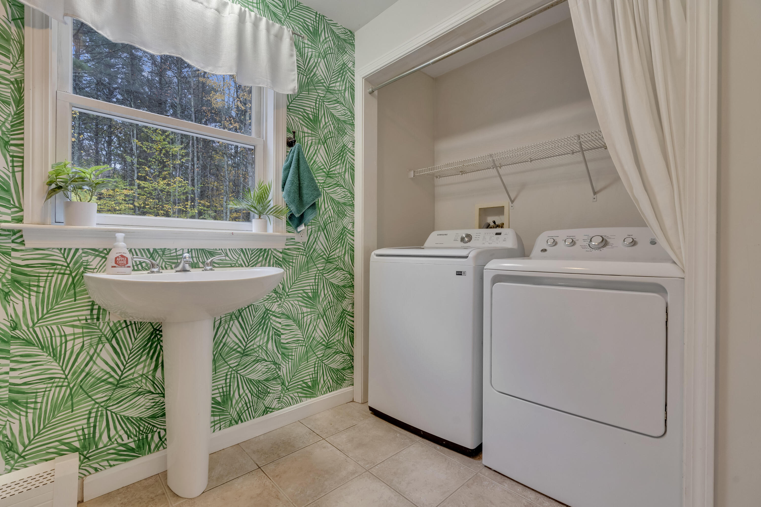 24 Gahan Lane Berwick ME 03901