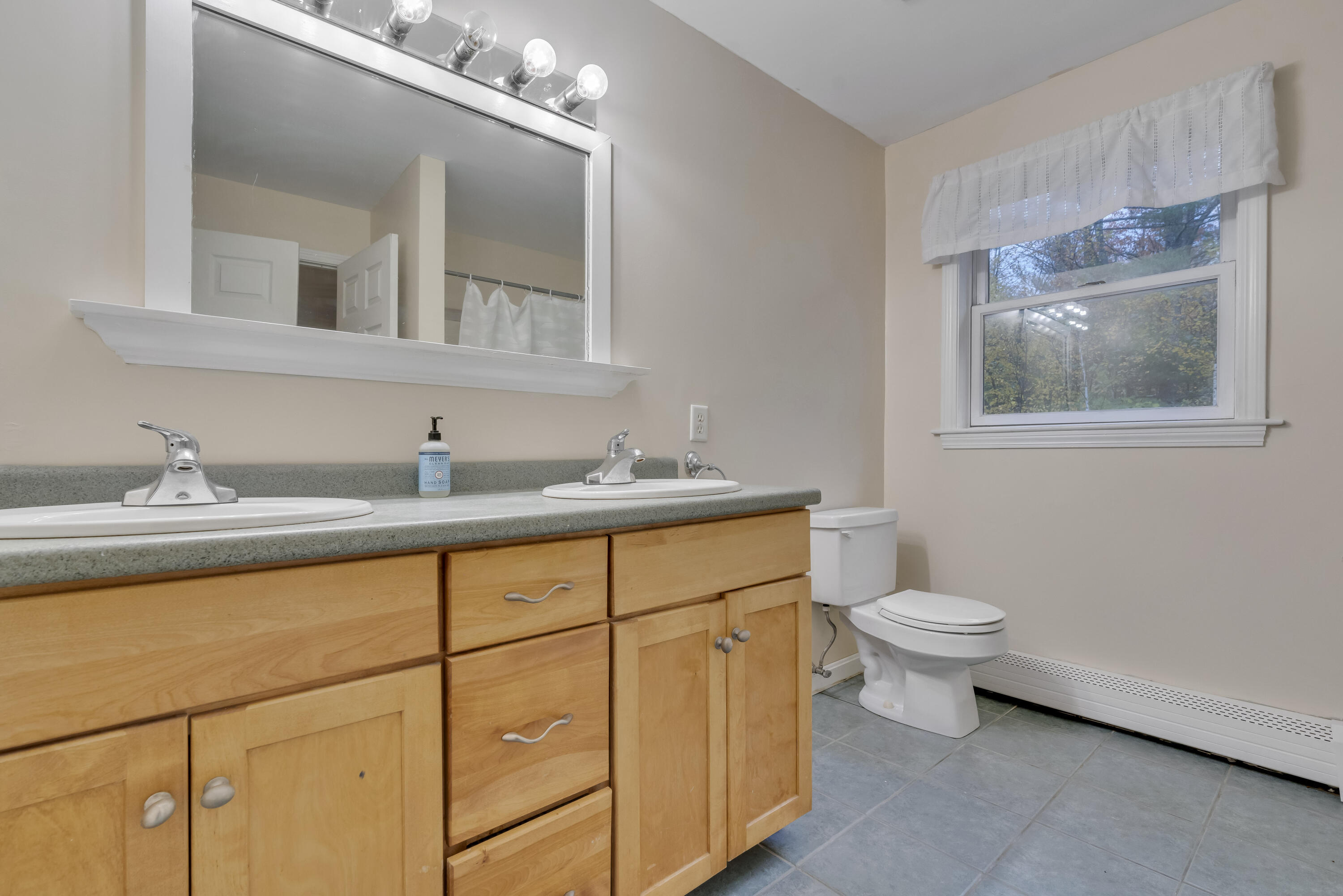 24 Gahan Lane Berwick ME 03901