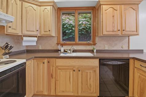 6 Glenview Avenue Lewiston ME 04240