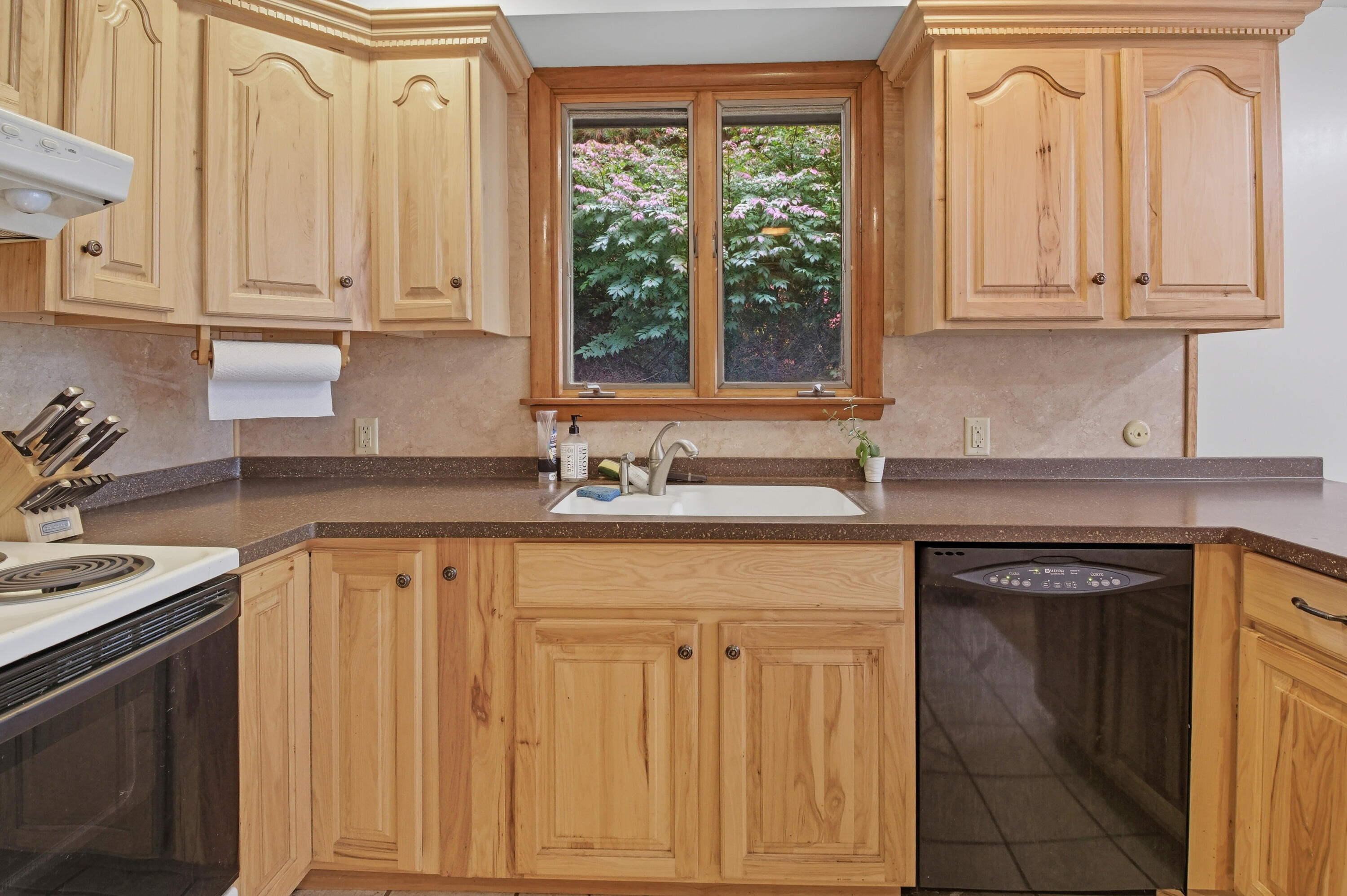 6 Glenview Avenue Lewiston ME 04240