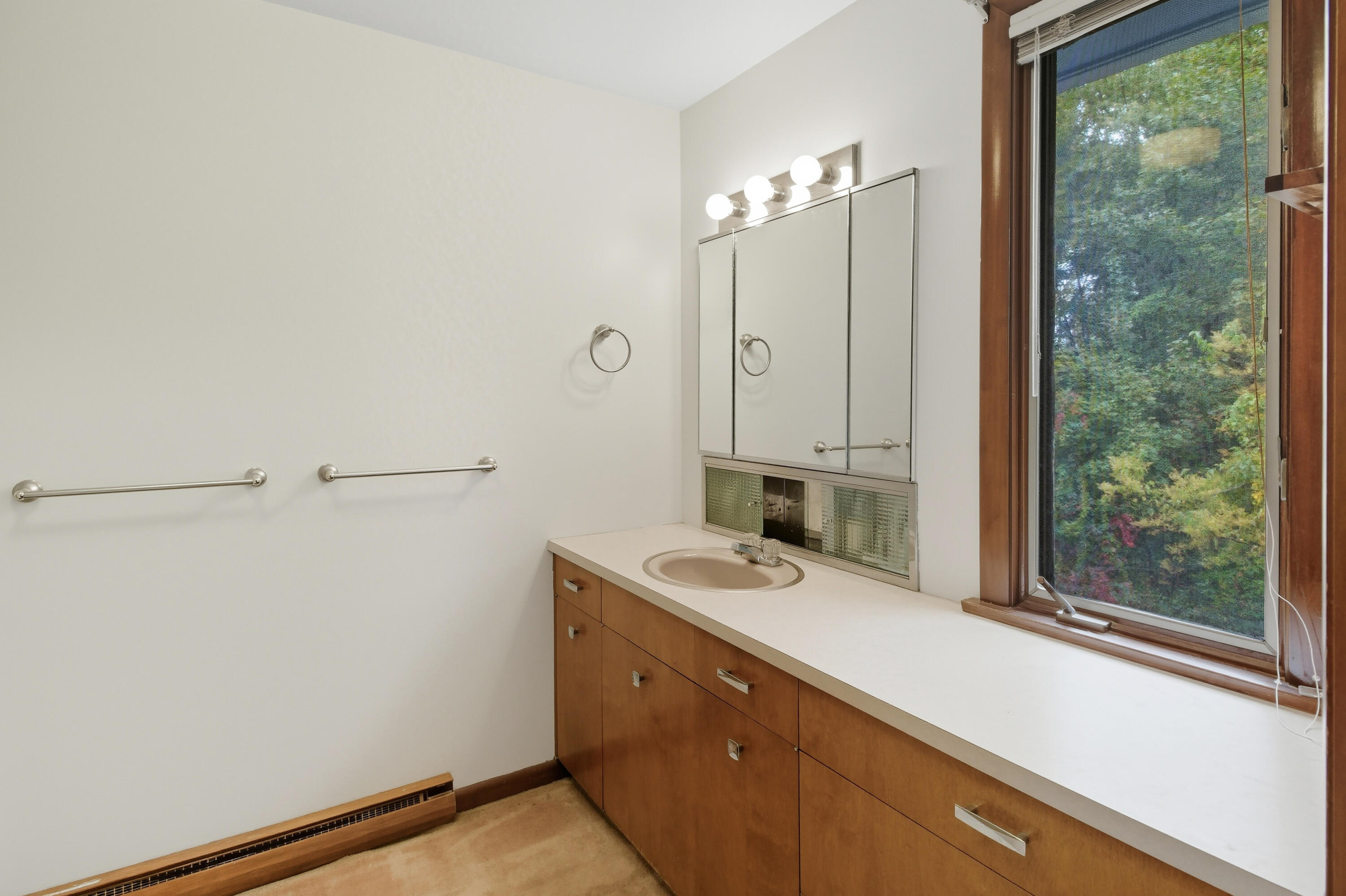 6 Glenview Avenue Lewiston ME 04240