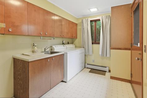 6 Glenview Avenue Lewiston ME 04240