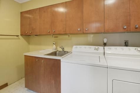 6 Glenview Avenue Lewiston ME 04240