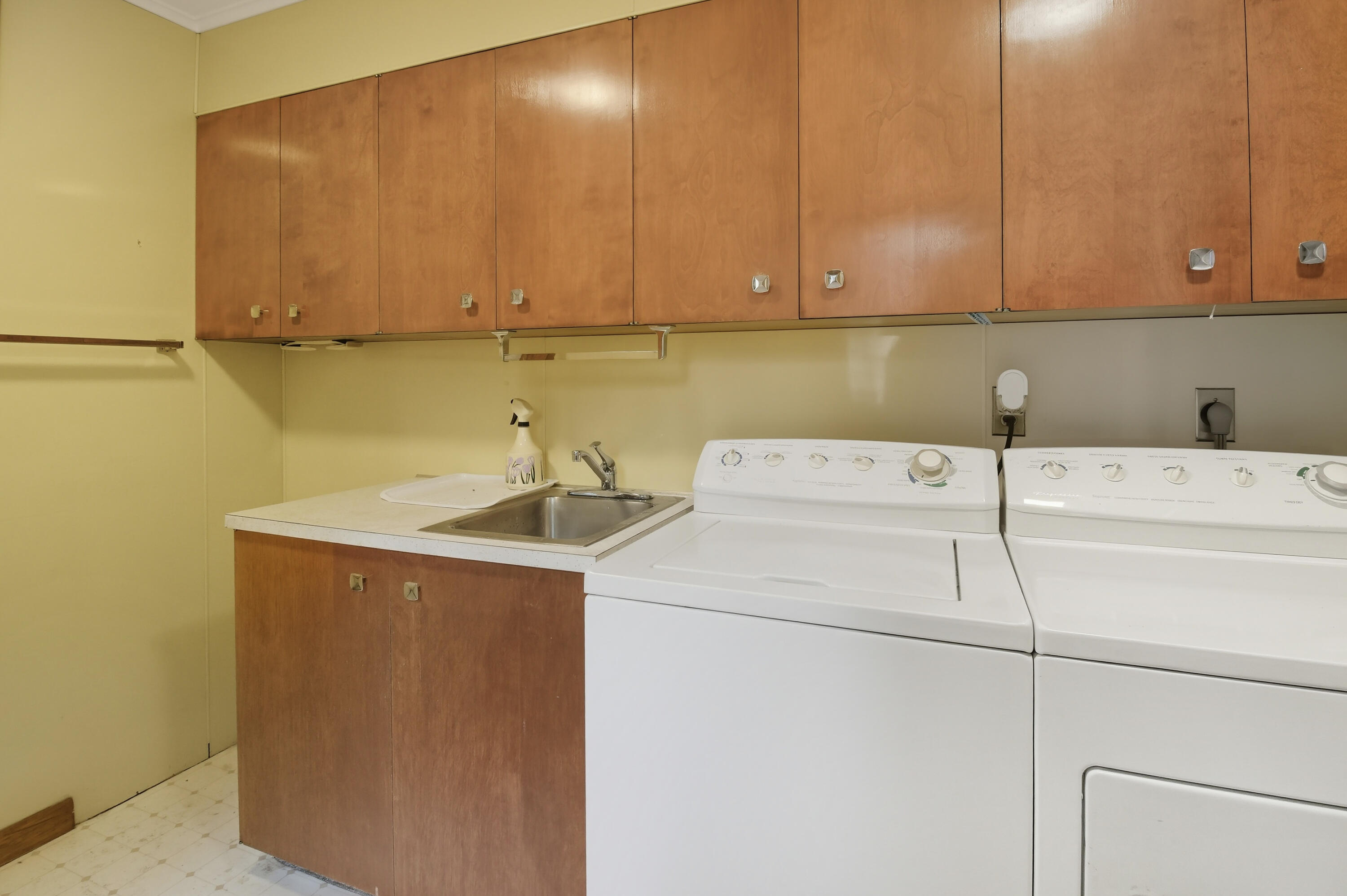 6 Glenview Avenue Lewiston ME 04240