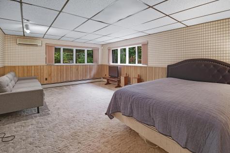 6 Glenview Avenue Lewiston ME 04240