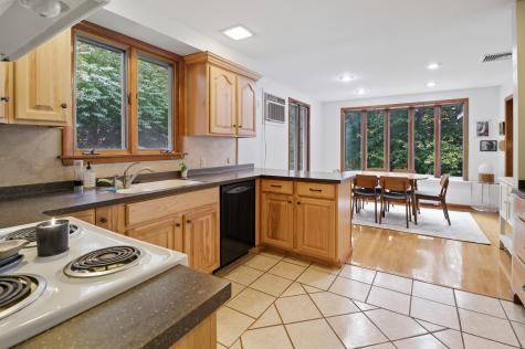 6 Glenview Avenue Lewiston ME 04240