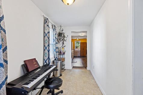 10 Edgewood Street Waterville ME 04901