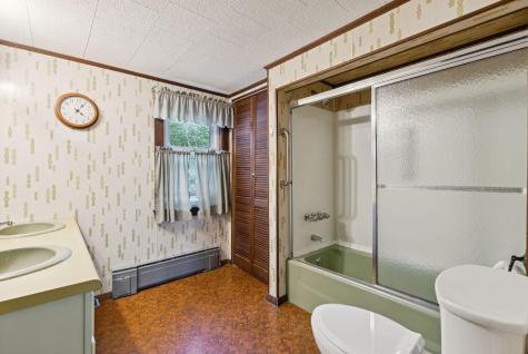 32 Park Street Saco ME 04072