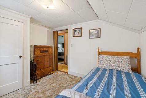 32 Park Street Saco ME 04072