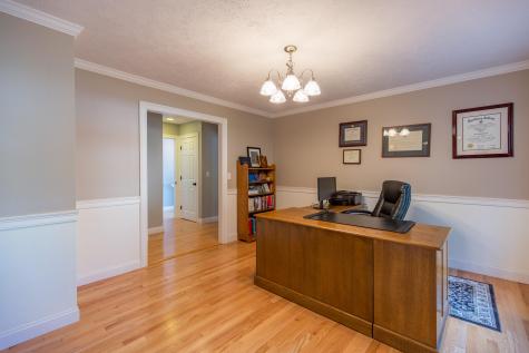 10 Cedarwood Drive Falmouth ME 04105