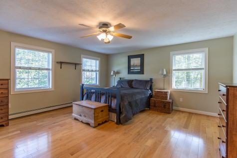 10 Cedarwood Drive Falmouth ME 04105